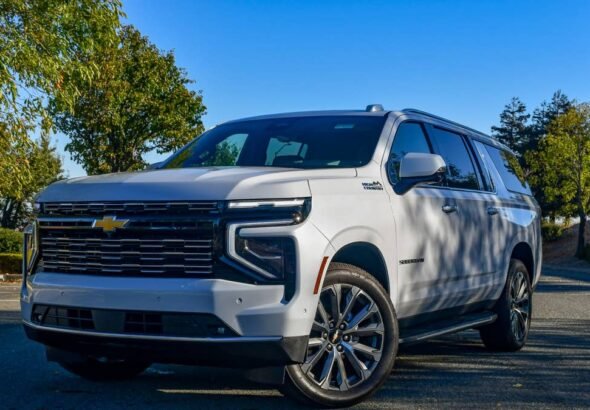 GM’s V8 SUVs Still Get the Same 17 MPG They Did in 2010
