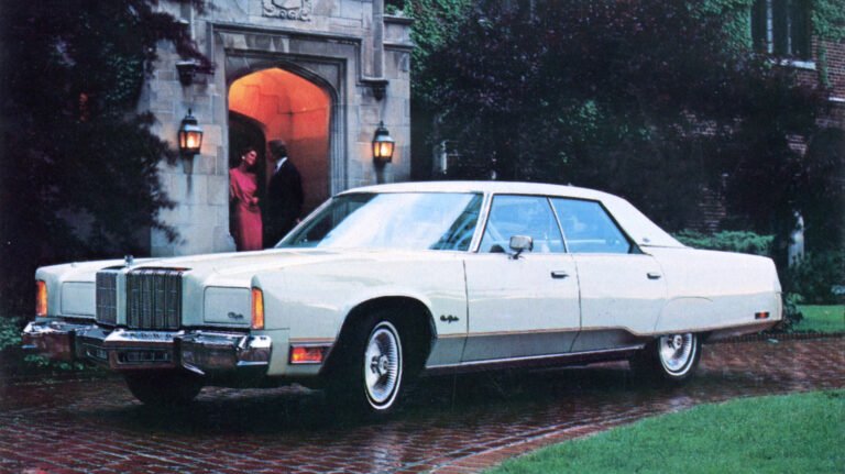 The Last Chryslers Blessed With The 440 Big Block Under The Hood