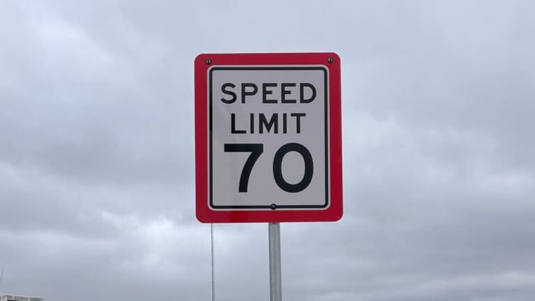 If You've Seen A Speed Limit Sign With A Red Border, Here's What It Means