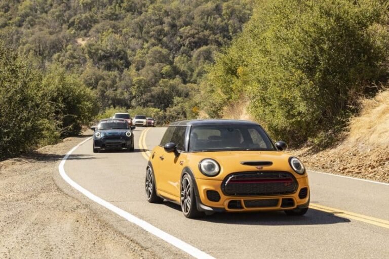 We Spent A Weekend With 350 MINIs And Their Owners. Here’s What 20 Years Of MINI Takes The States Looks Like