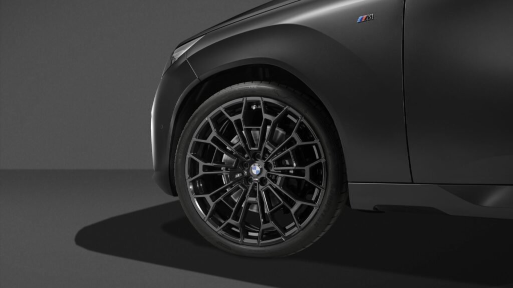 Black Trim, Big Wheels, More Power: New BMW X3 Scares Audi Q5 Into Submission