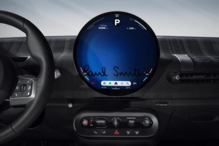 MINI Won’t Ditch Its Round Screen Amid Functionality Drawbacks