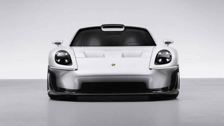 Porsche Fans Want Contracts for a Supercar That Isn't for Sale Yet