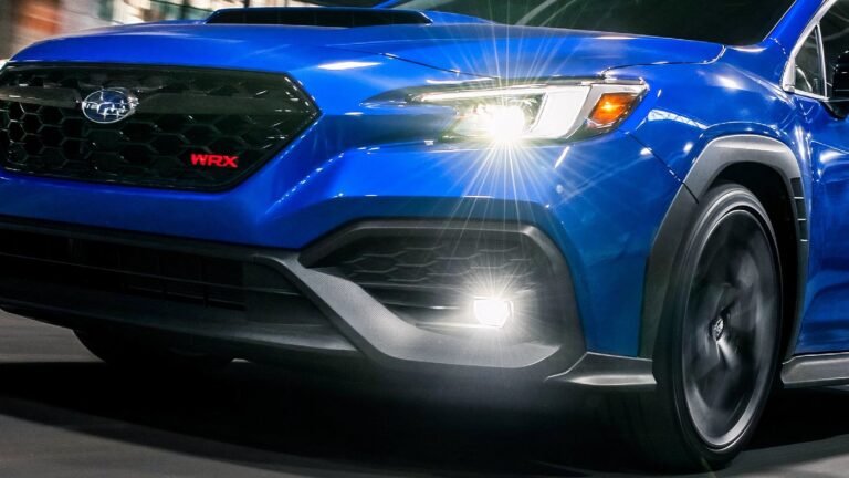 Subaru Made The All-Wheel Drive WRX Cheap Enough To Compete With The Front-Wheel Drive Civic Si